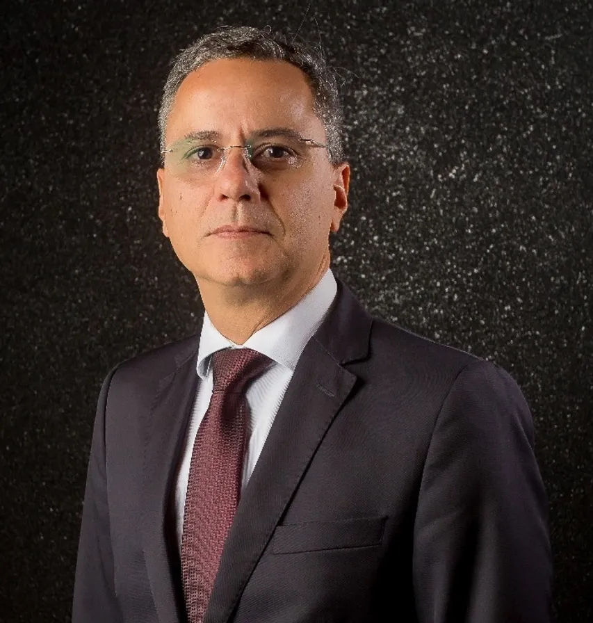Dr. Douglas Genelhu Guilherme — Advogado especialista em planejamento sucessório e societário